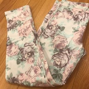 Cute floral jeggings for the girls